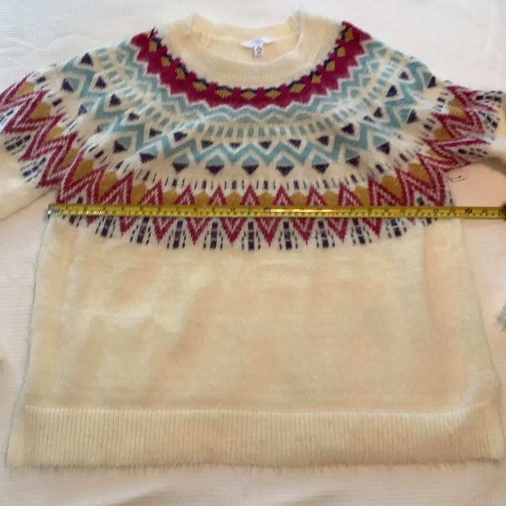 Time and Tru soft sweater in colorful print size 16-18 - Picture 10 of 12